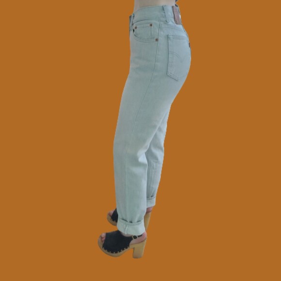 Vintage 90's Levi's 501 Light Gray Buttonfly Jeans - Picture 2 of 11